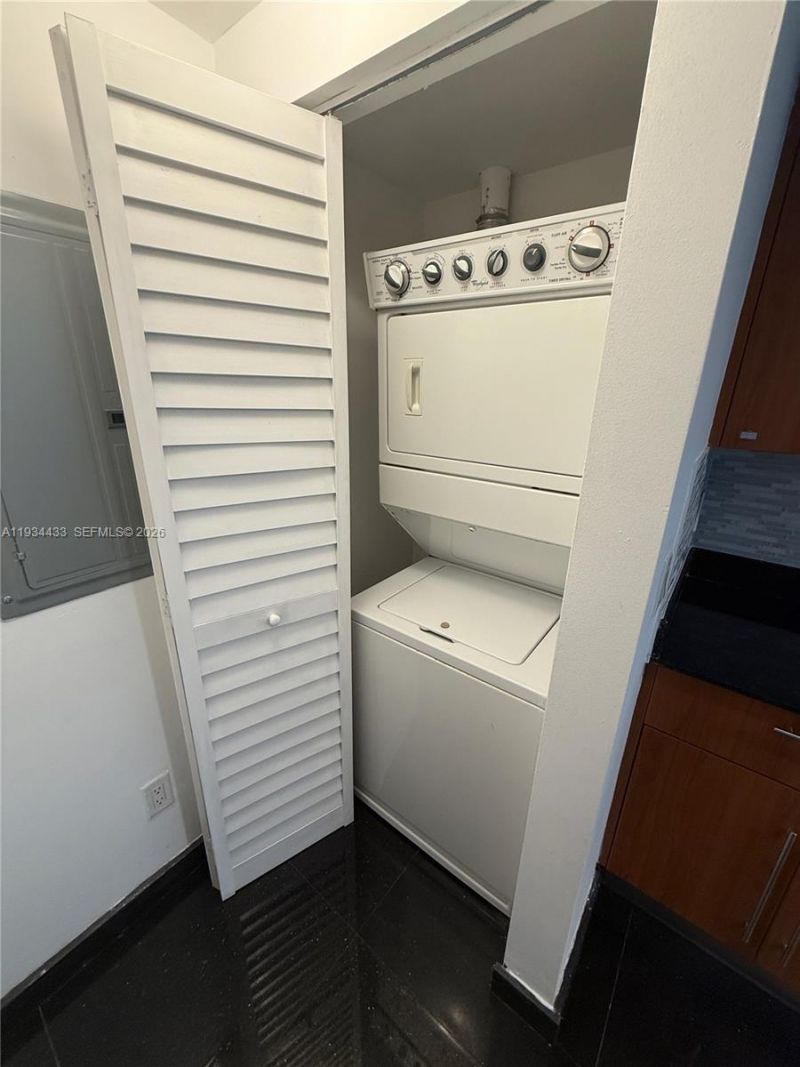 325 S Biscayne Blvd , Unit 621, Miami, FL 33131 Photo