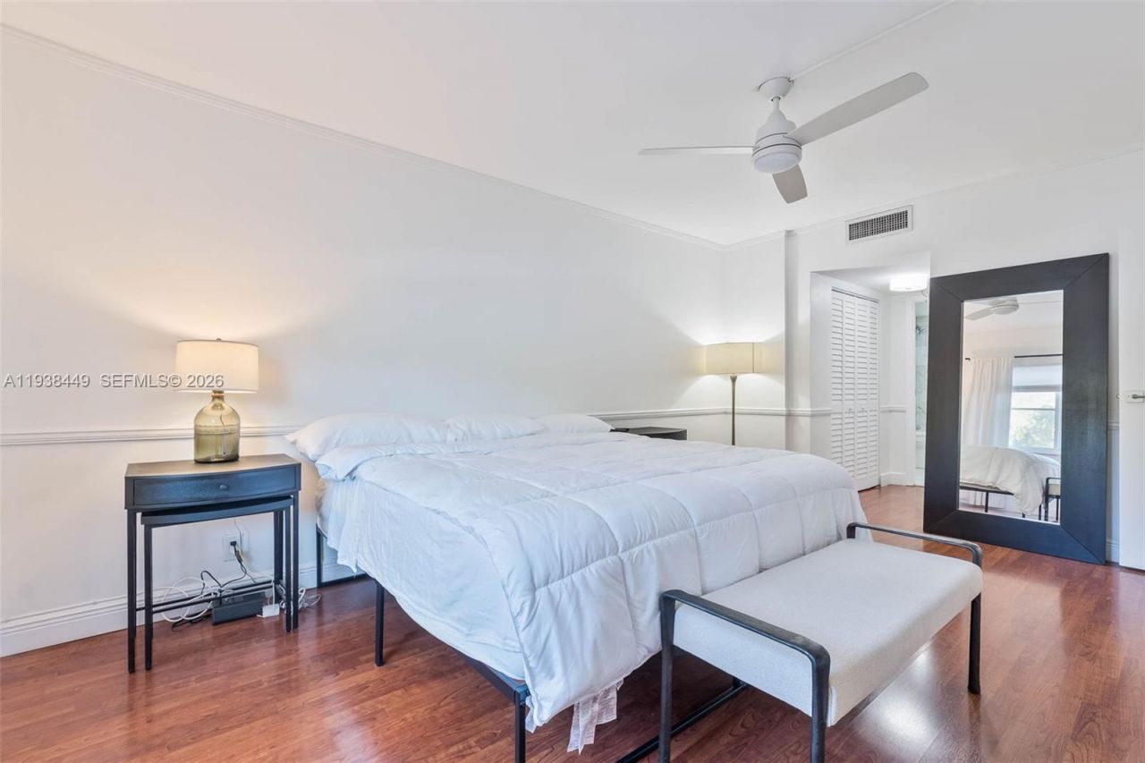 100 Edgewater Dr, Unit 204, Coral Gables, FL 33133 Photo