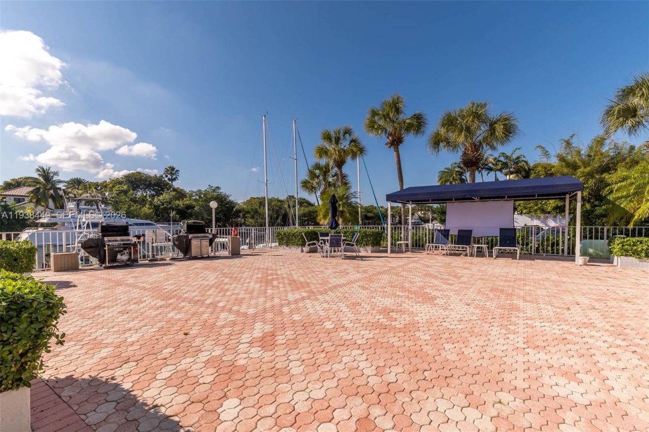 100 Edgewater Dr, Unit 204, Coral Gables, FL 33133 Photo