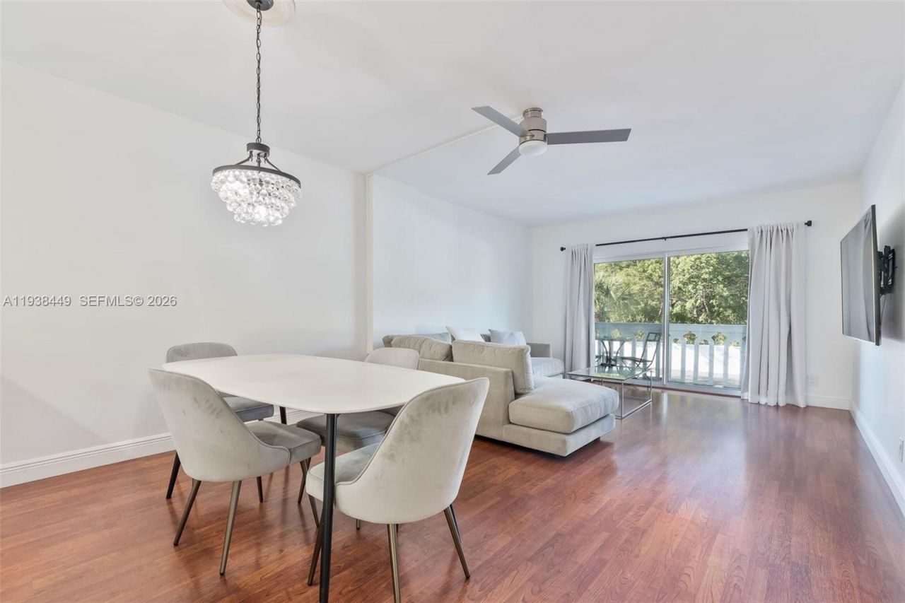 100 Edgewater Dr, Unit 204, Coral Gables, FL 33133 Photo