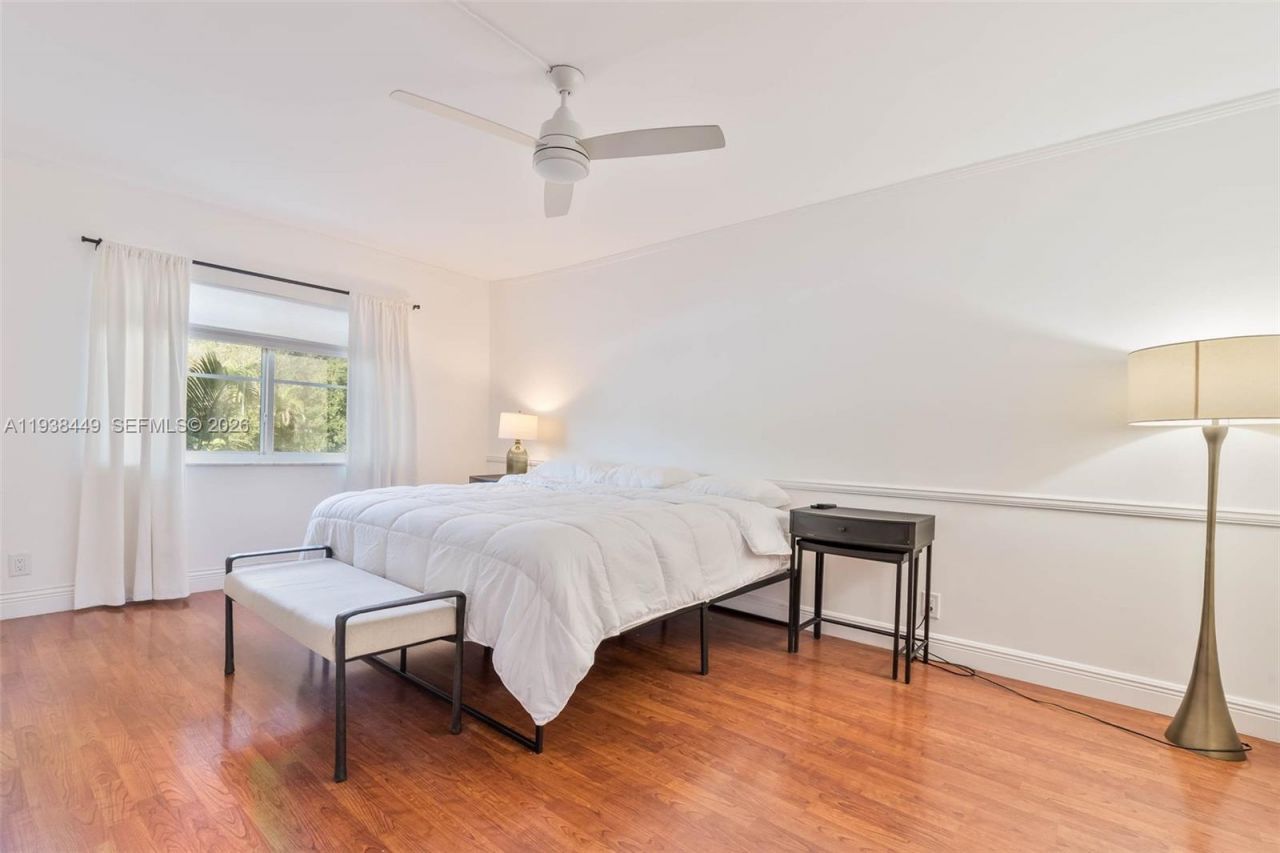 100 Edgewater Dr, Unit 204, Coral Gables, FL 33133 Photo