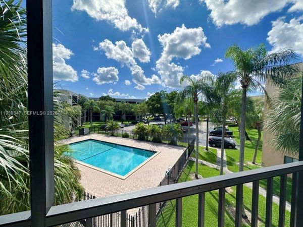 8540 SW 133rd Ave Rd, Unit 312, Miami, FL 33183