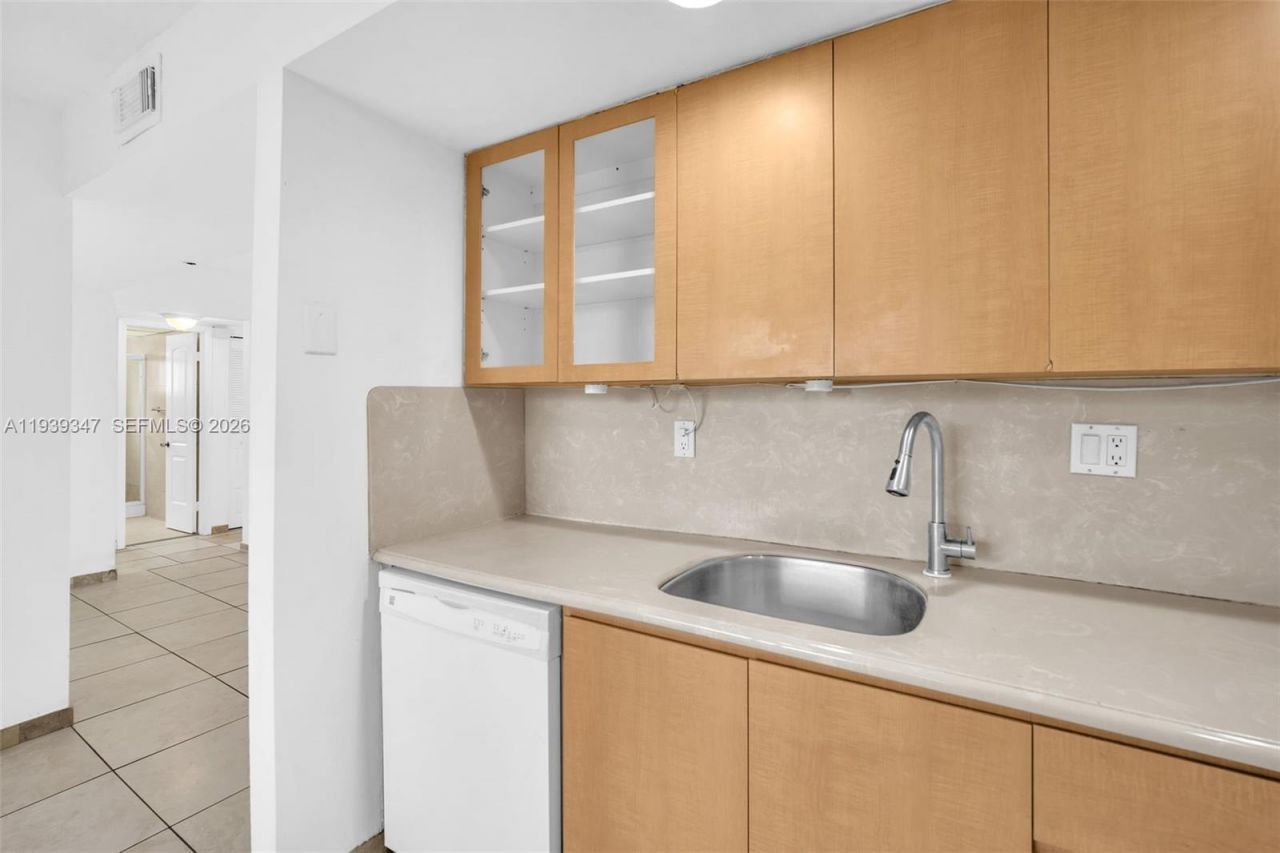 8540 SW 133rd Ave Rd, Unit 312, Miami, FL 33183 Photo