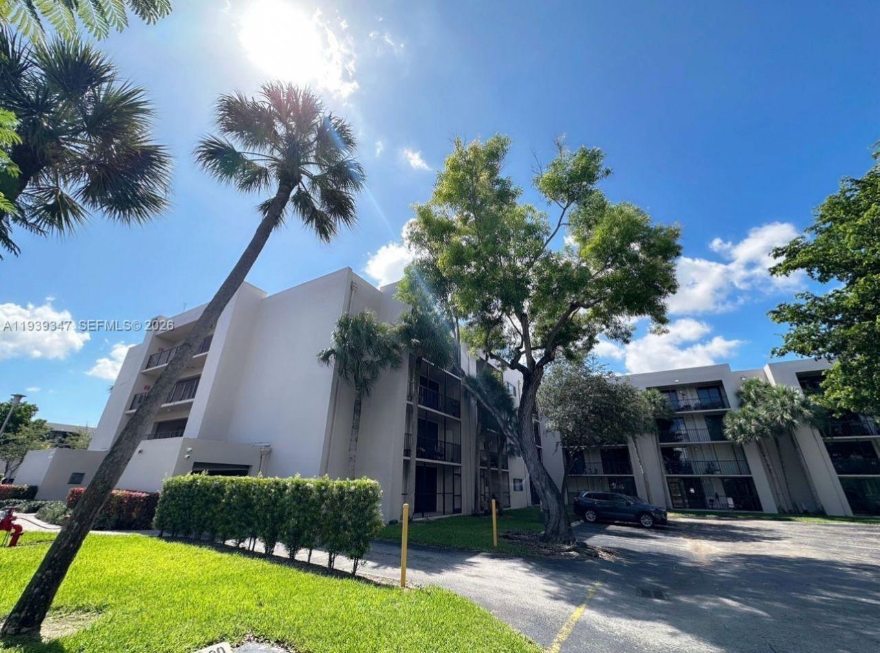 8540 SW 133rd Ave Rd, Unit 312, Miami, FL 33183 Photo