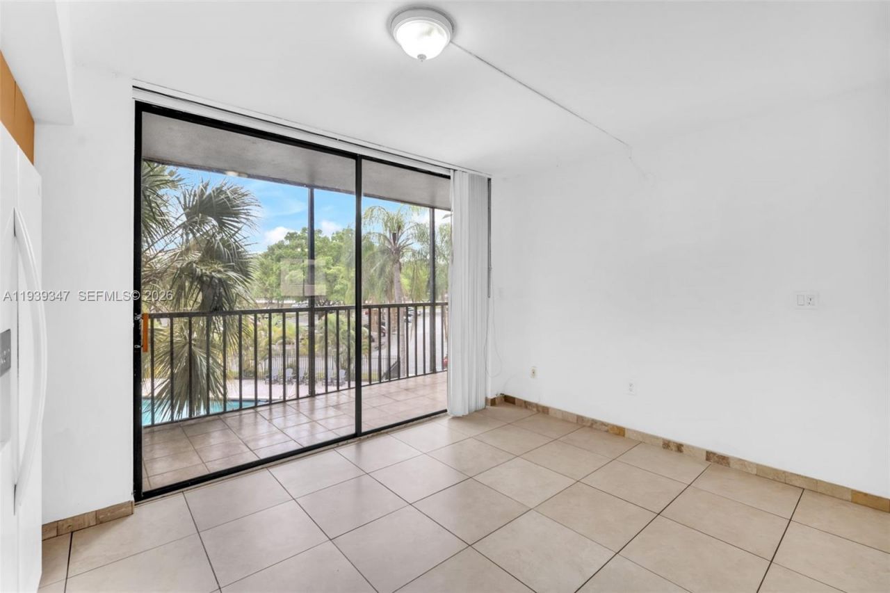 8540 SW 133rd Ave Rd, Unit 312, Miami, FL 33183 Photo