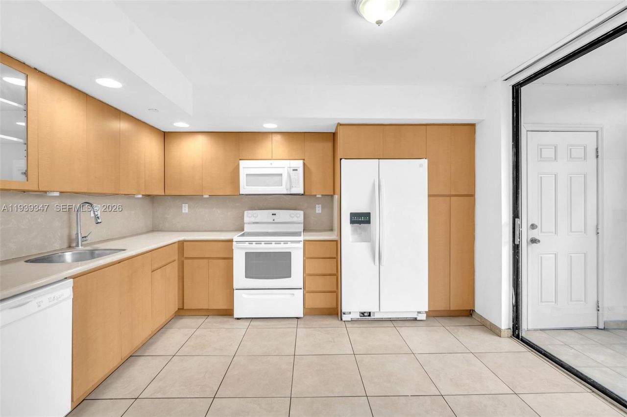 8540 SW 133rd Ave Rd, Unit 312, Miami, FL 33183 Photo