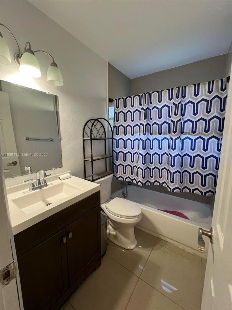 2920 NW 11th Pl, Fort Lauderdale, FL 33311 Photo