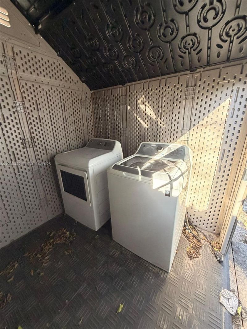 2920 NW 11th Pl, Fort Lauderdale, FL 33311 Photo