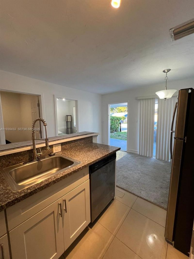 2920 NW 11th Pl, Fort Lauderdale, FL 33311 Photo