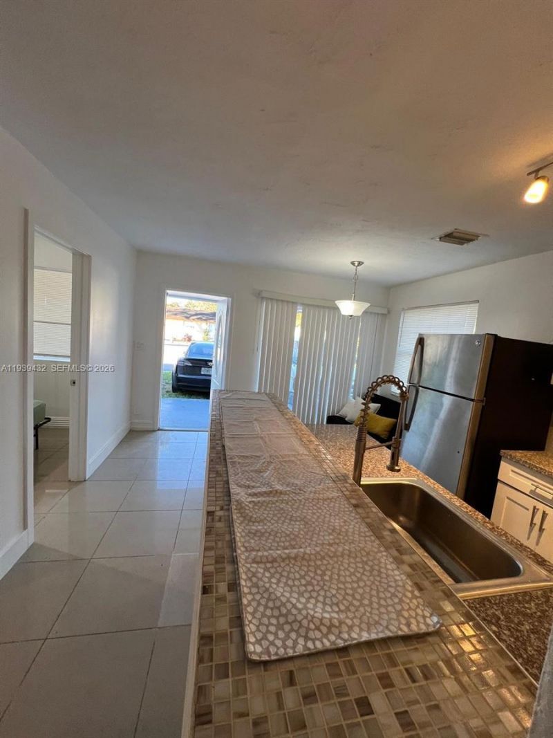 2920 NW 11th Pl, Fort Lauderdale, FL 33311 Photo