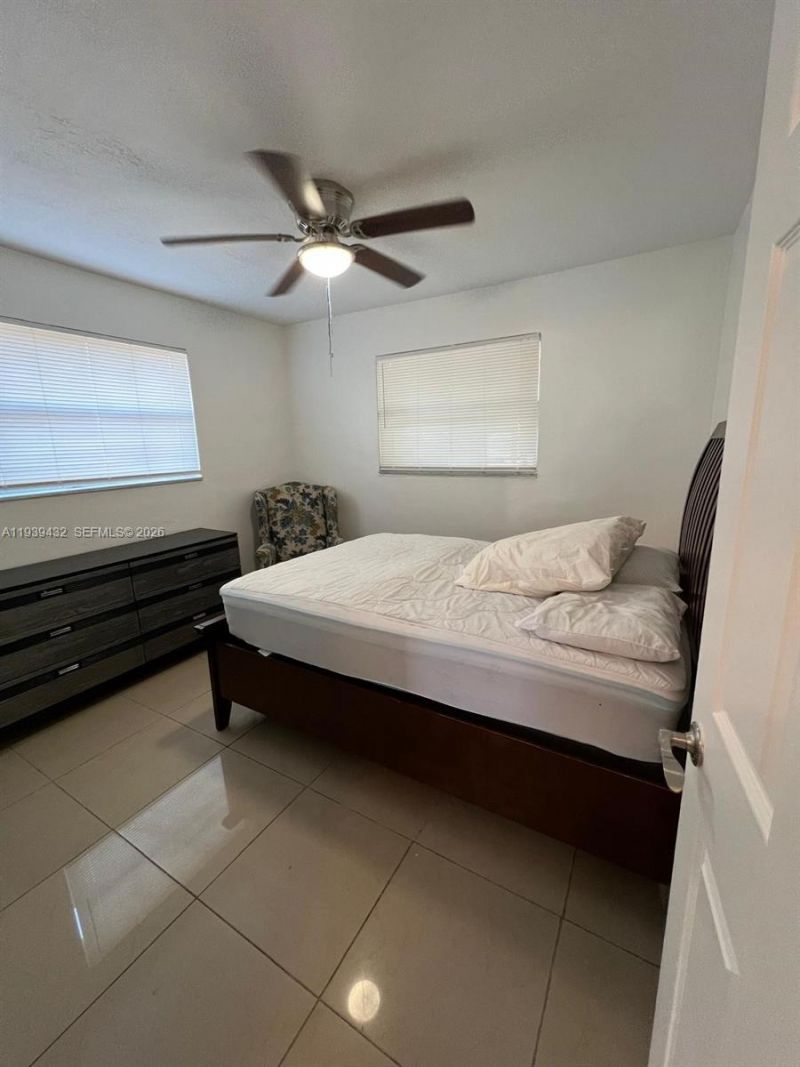 2920 NW 11th Pl, Fort Lauderdale, FL 33311 Photo