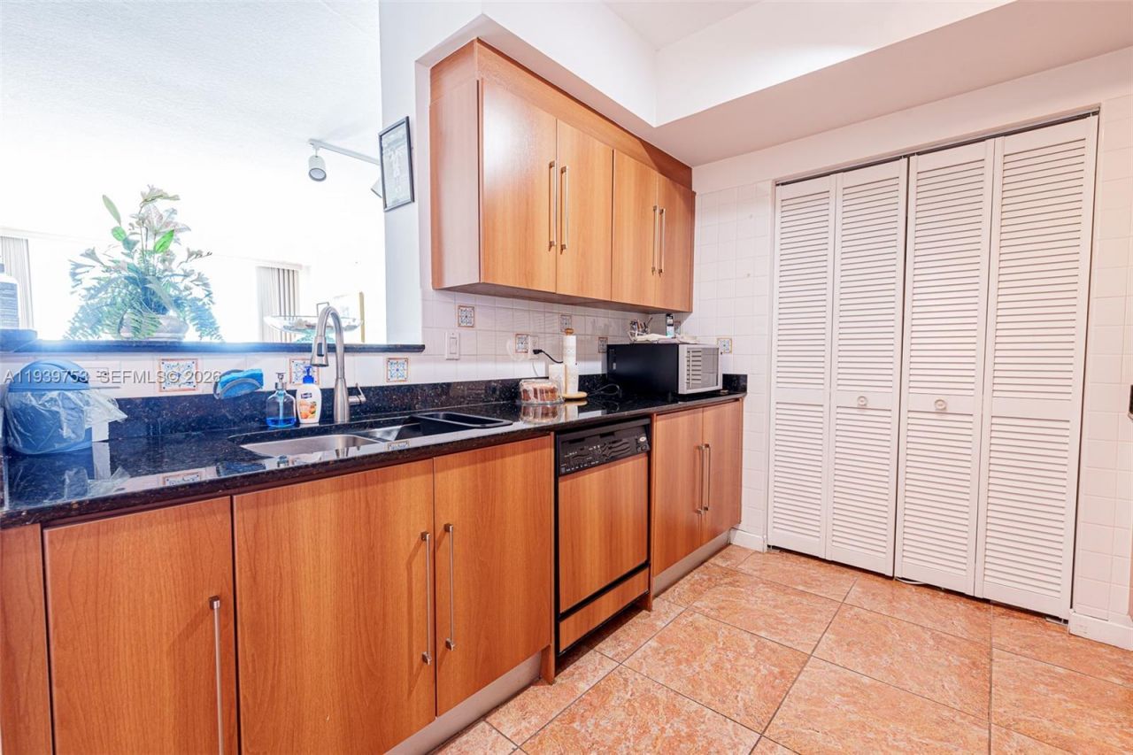 335 S Biscayne Blvd , Unit 3005, Miami, FL 33131 Photo