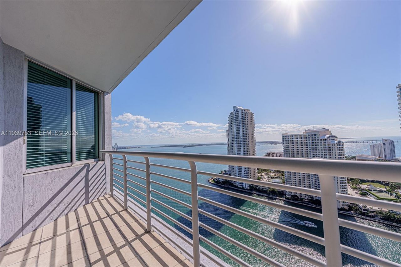 335 S Biscayne Blvd , Unit 3005, Miami, FL 33131 Photo