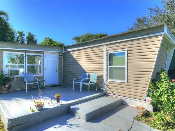 323 Pineapple Street, Sebastian, FL 32958