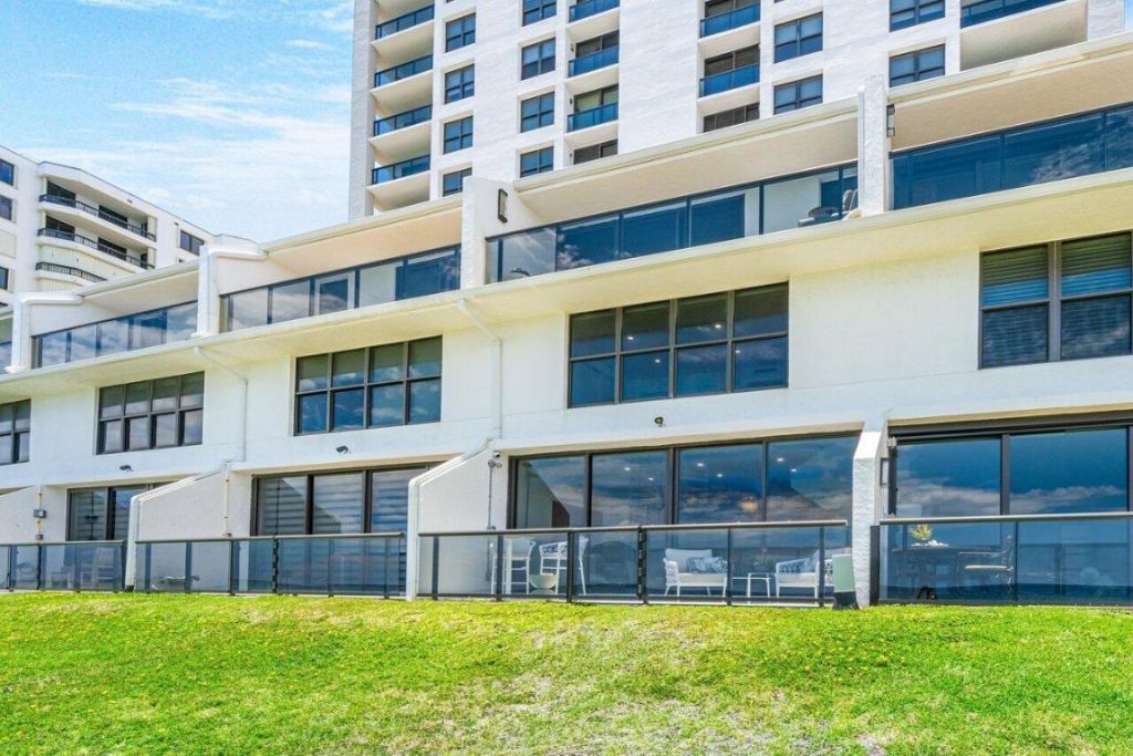 3115 S Ocean Boulevard, Unit 104, Highland Beach, FL 33487 Photo