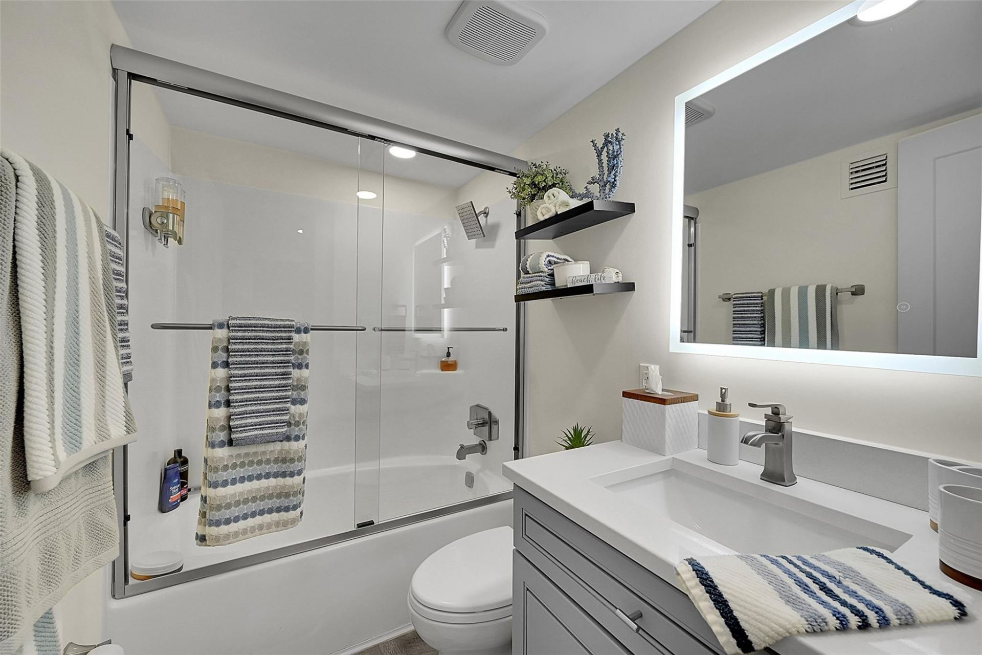 531 N Ocean Boulevard, Unit 601, Pompano Beach, FL 33062 Photo