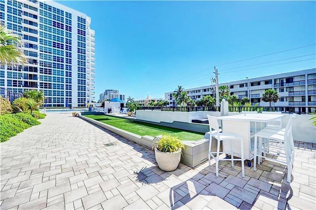 531 N Ocean Boulevard, Unit 601, Pompano Beach, FL 33062 Photo