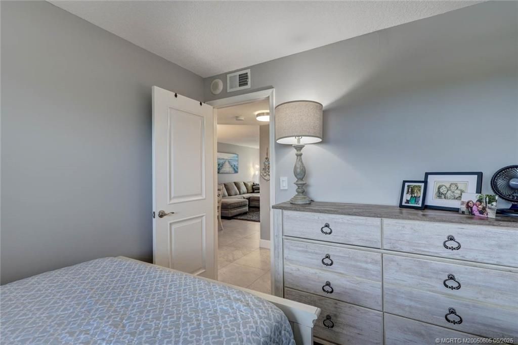 9400 S Ocean Drive, Unit 407, Jensen Beach, FL 34957 Photo