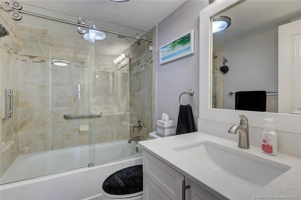 9400 S Ocean Drive, Unit 407, Jensen Beach, FL 34957 Photo