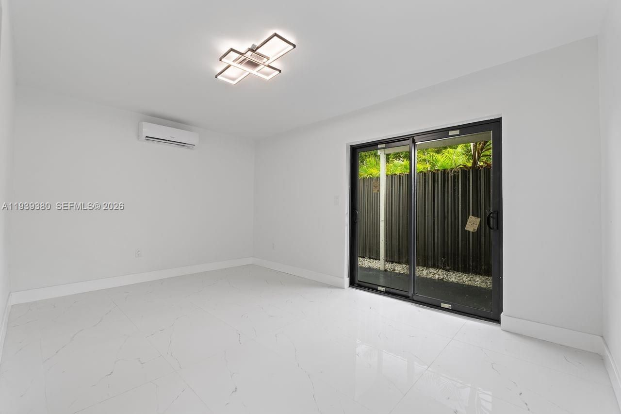 1741 SW 17th Ct , Miami, FL 33145 Photo