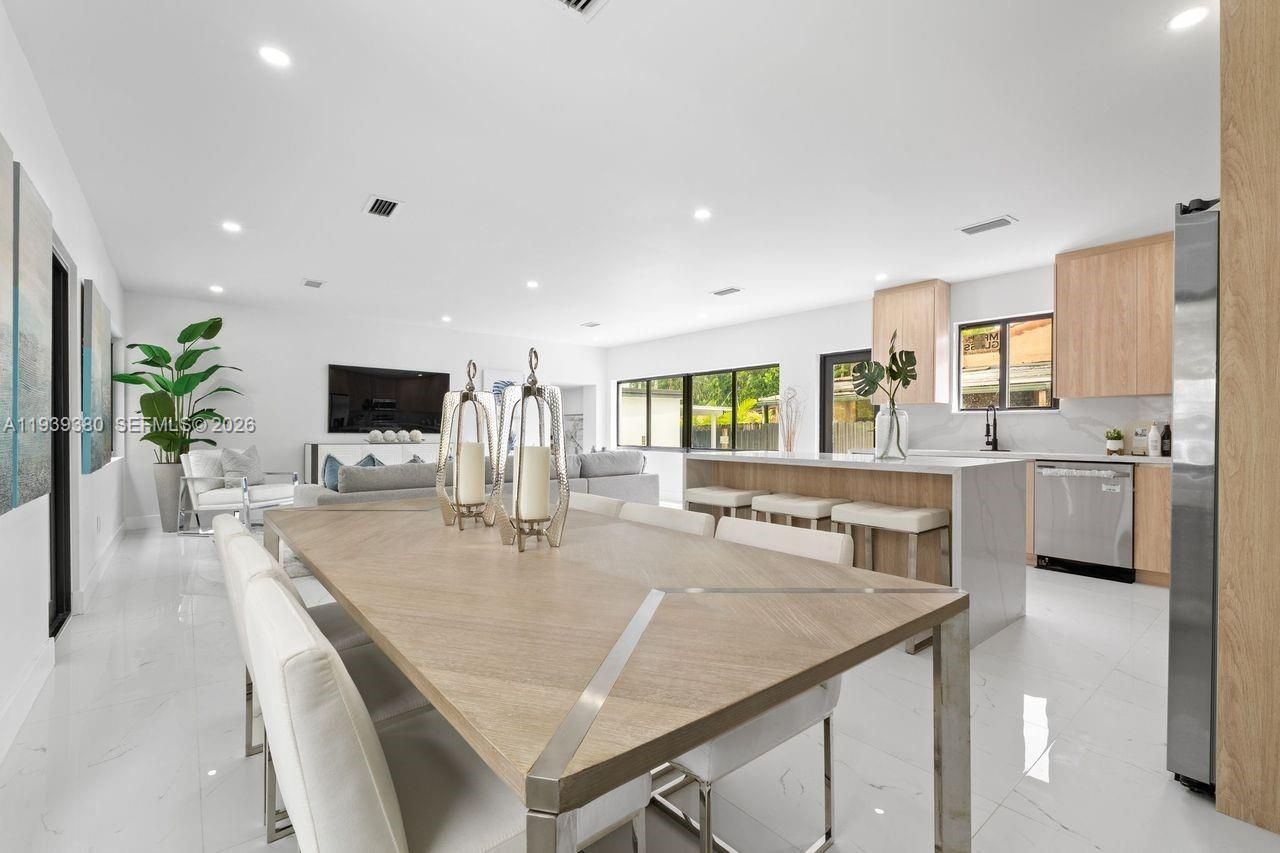 1741 SW 17th Ct , Miami, FL 33145 Photo