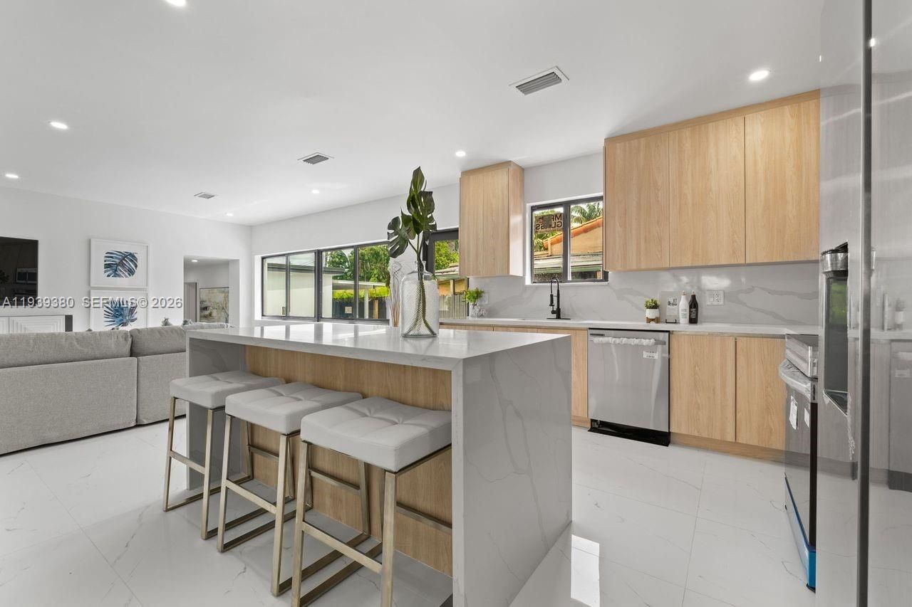 1741 SW 17th Ct , Miami, FL 33145 Photo