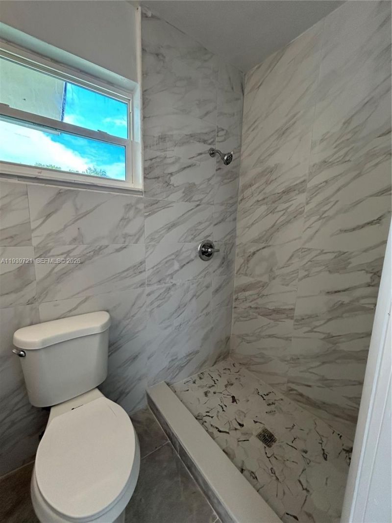 15020 NE 6th Pl, Unit 15020, Miami, FL 33161 Photo