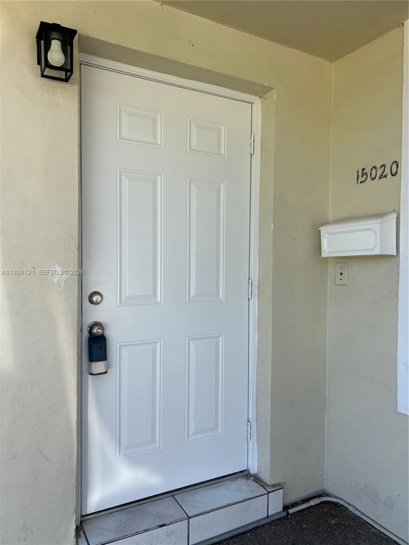 15020 NE 6th Pl, Unit 15020, Miami, FL 33161 Photo