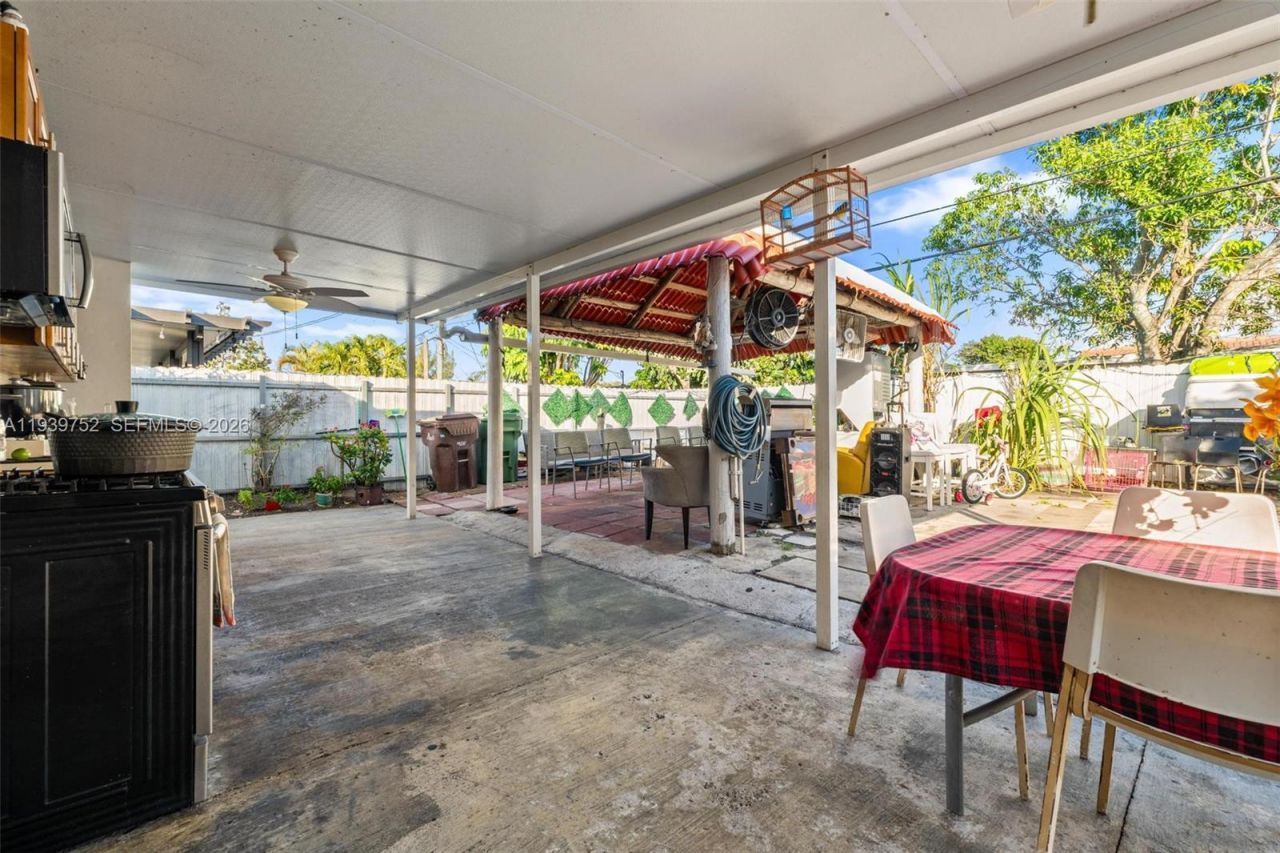 325 SE 9th Ave, Hialeah, FL 33010 Photo