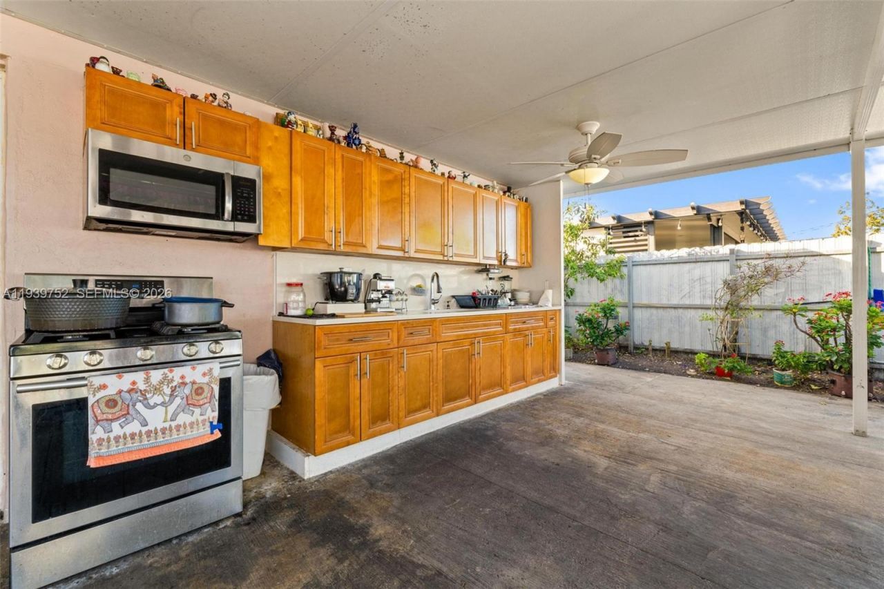 325 SE 9th Ave, Hialeah, FL 33010 Photo