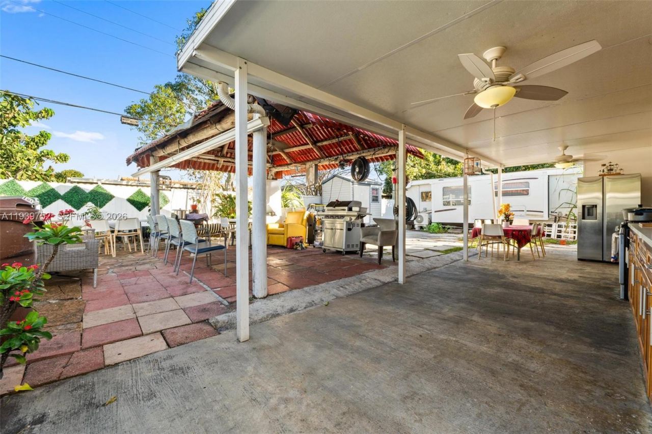 325 SE 9th Ave, Hialeah, FL 33010 Photo