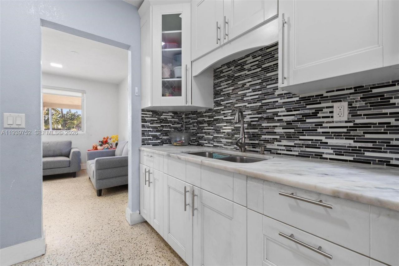 325 SE 9th Ave, Hialeah, FL 33010 Photo