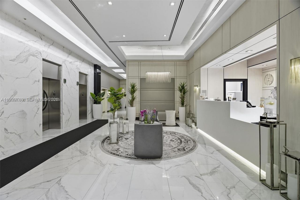 185 SE 14th Ter, Unit 603, Miami, FL 33131 Photo