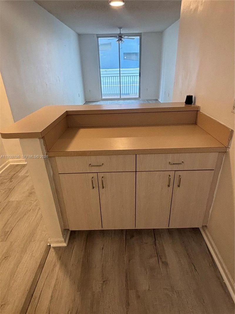 185 SE 14th Ter, Unit 603, Miami, FL 33131 Photo