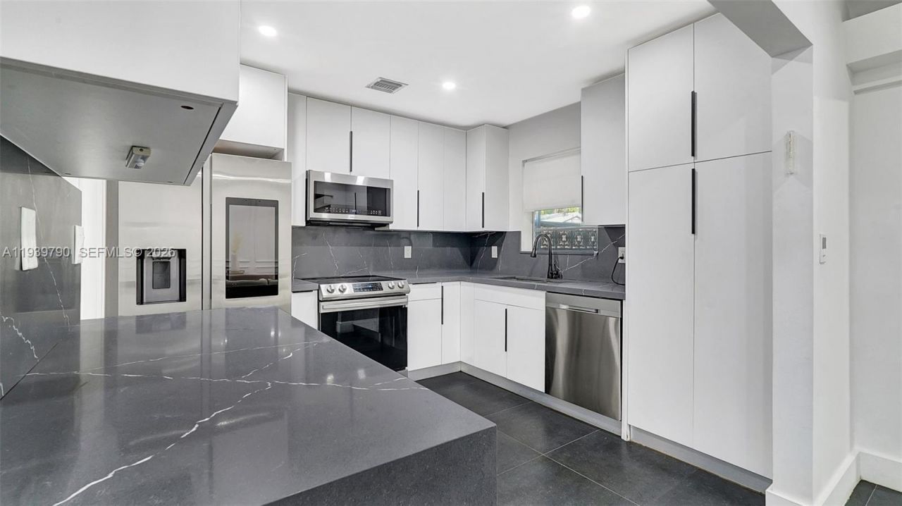 603 N 32nd Ave, Hollywood, FL 33021 Photo