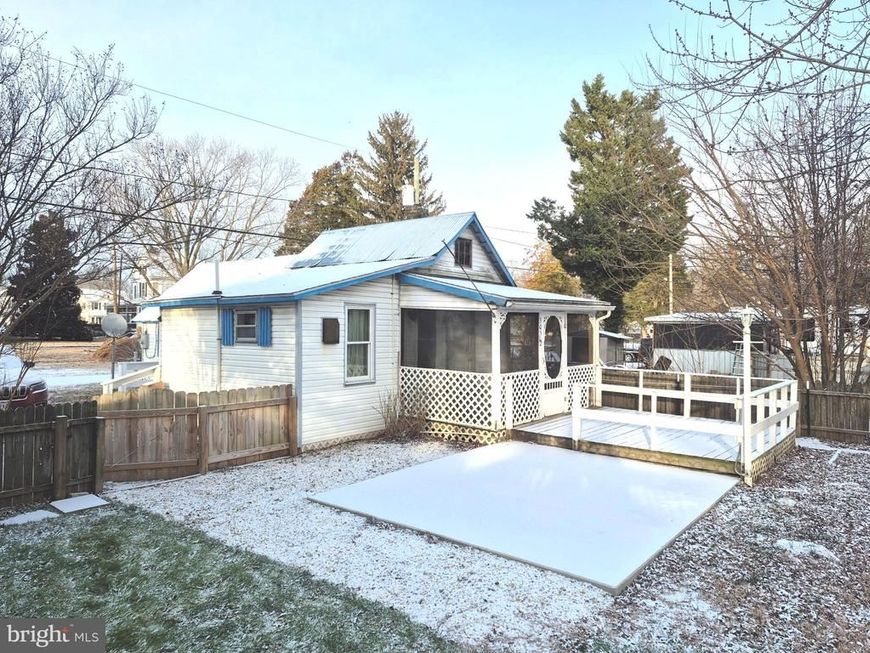 305 S Maple Avenue, Ridgely, MD 21660 Main Photo