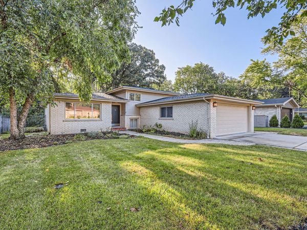 271 S Cedar Avenue, Wood Dale, IL 60191