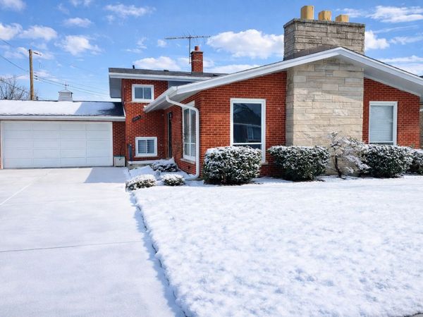 15635 Minerva Avenue, Dolton, IL 60419