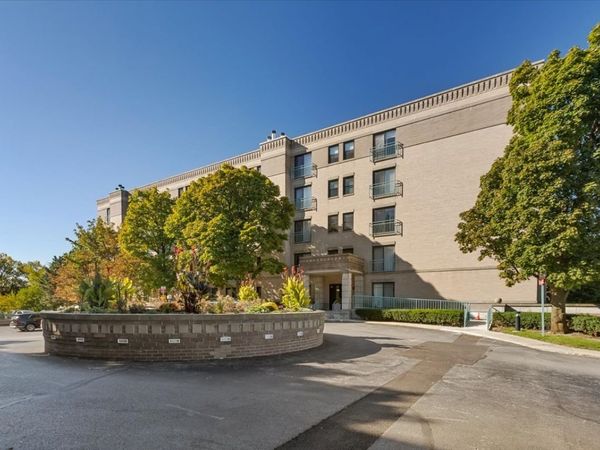 4757 Howard Street, Unit 205, Skokie, IL 60076