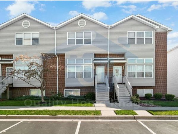 12517 Meadow Lane, Unit 5, Blue Island, IL 60406