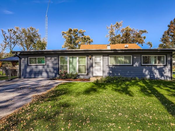 19W720 Woodland Avenue, Addison, IL 60101