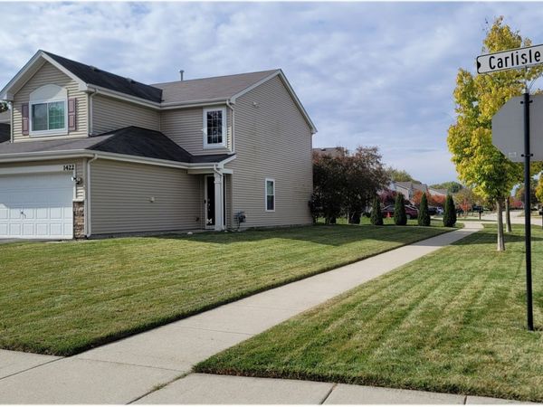 1422 Carlisle Lane, Hampshire, IL 60140