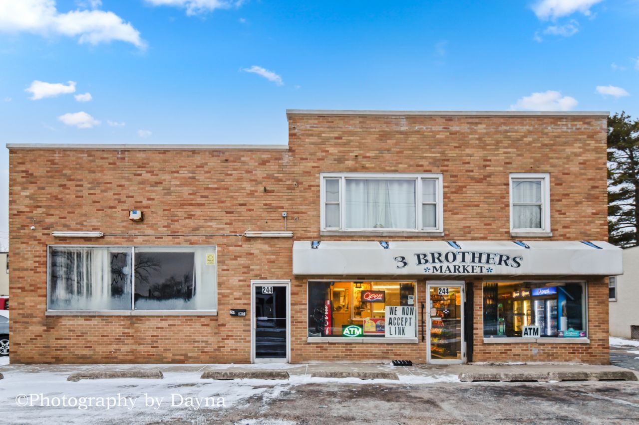 242 W Jeffery Street, Kankakee, IL 60901