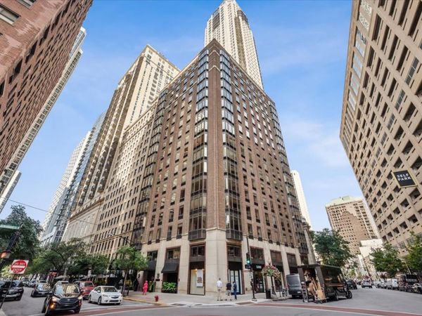 40 E DELAWARE Place, Unit 403, Chicago, IL 60611