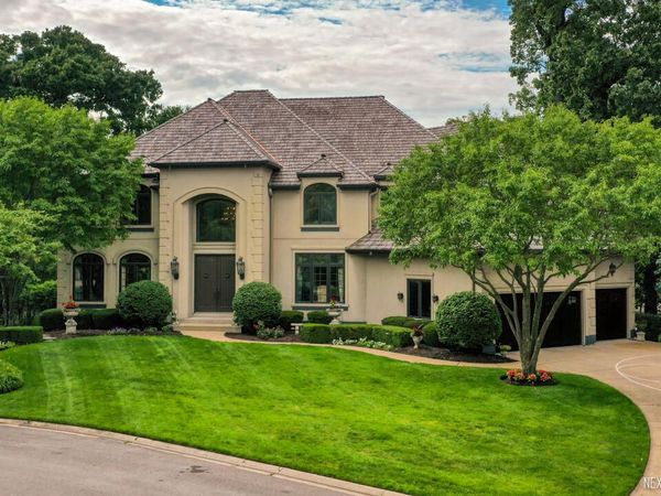203 Settlers Court, Naperville, IL 60565