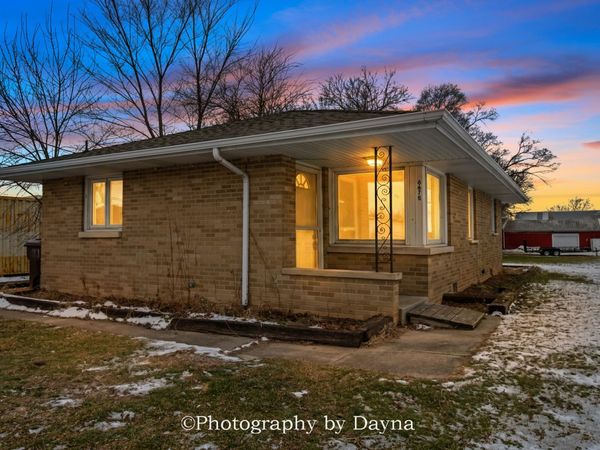 6678 S State Route 1, St. Anne, IL 60964