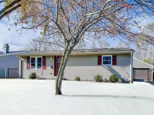 222 Harrison Street, Carpentersville, IL 60110