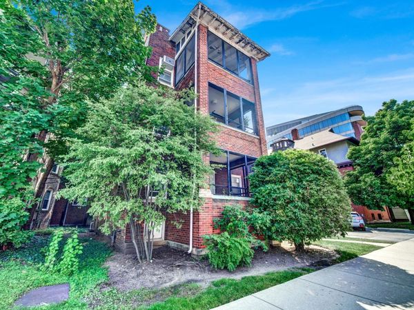 624 Clark Street, Evanston, IL 60201