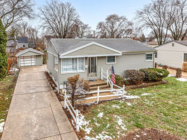 6645 Riverside Drive, Tinley Park, IL 60477