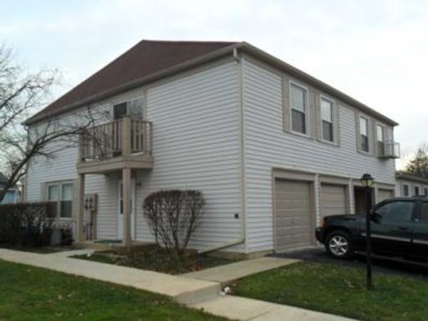 479 James Court, Unit D, Glendale Heights, IL 60139